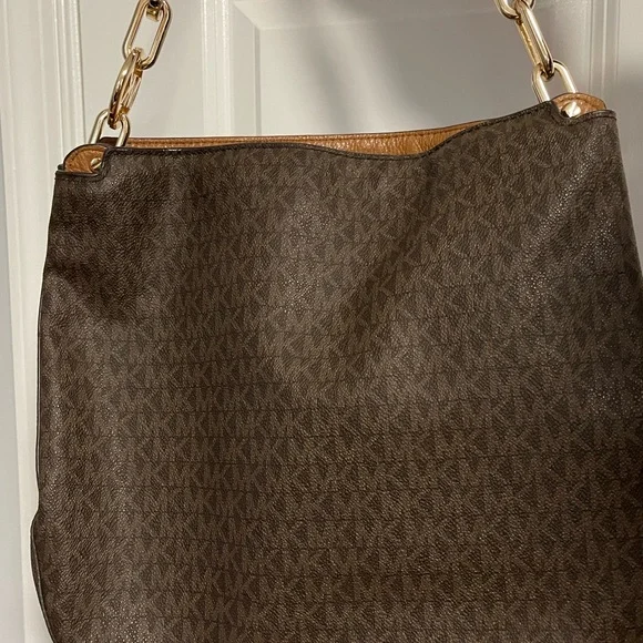 Michael Kors Purse - Picture 2 of 8